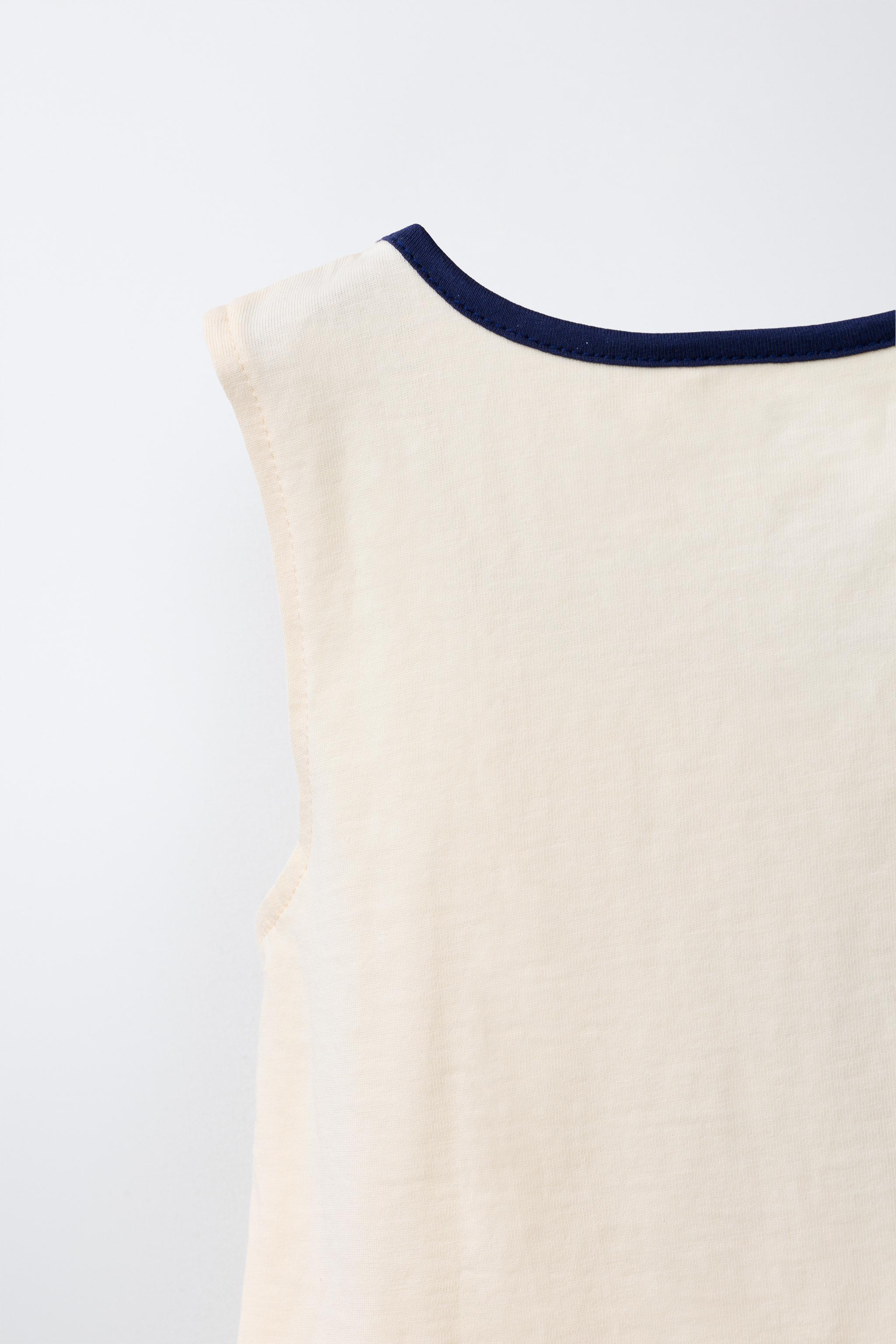 CONTRAST TRIM TEXT T-SHIRT